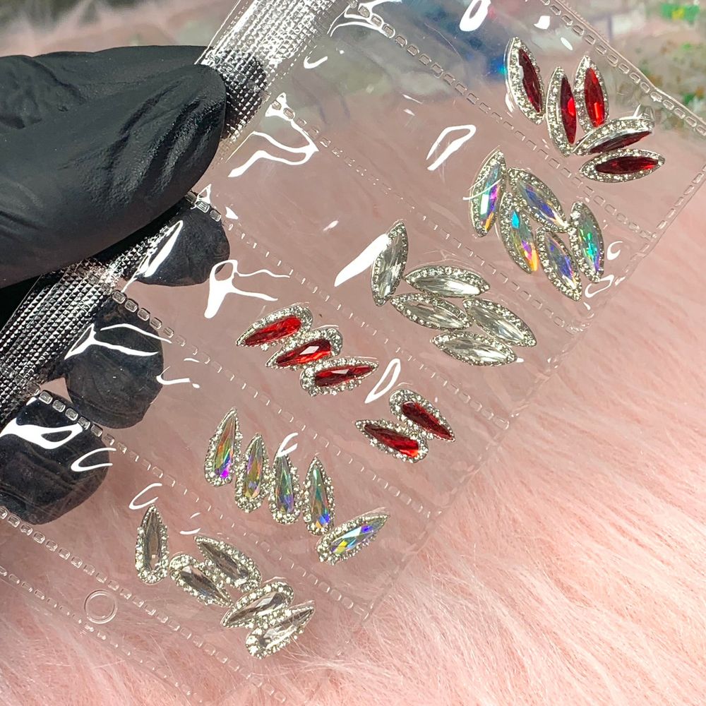 Solve Holiday Nail Flakes with a Christmas Nail Charms Set