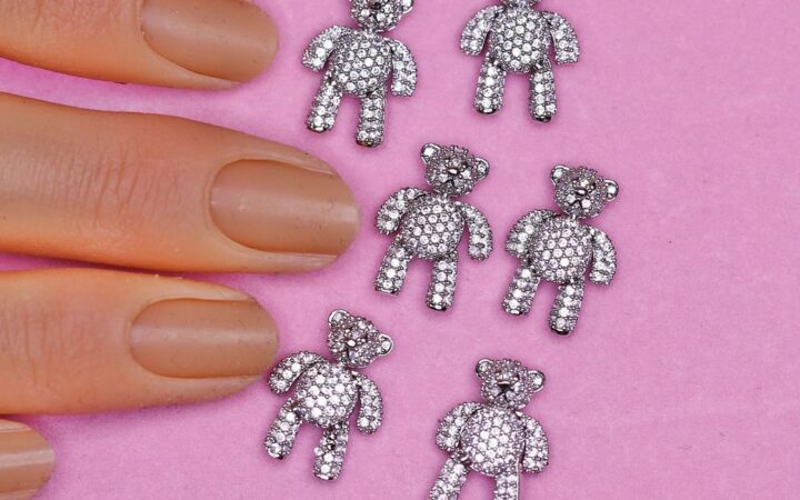 How to Apply Movable Teddy Bear Nail Charms at Home